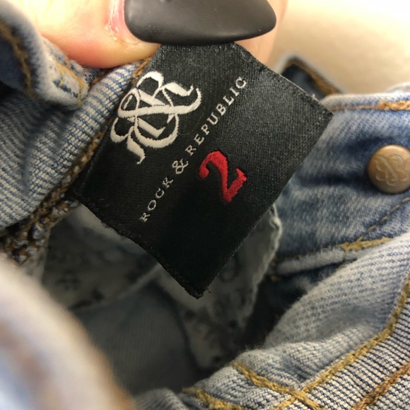 Rock & Republic Flared Bottom Jeans - Picture 6 of 6